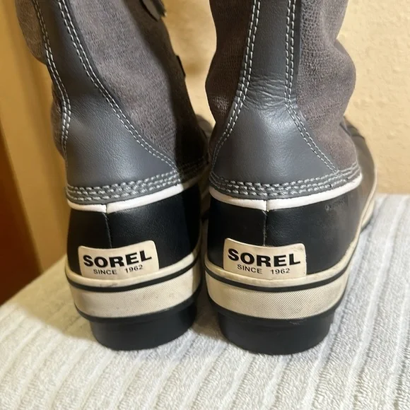 Sorel snow boots size 8.5 - Picture 3 of 8